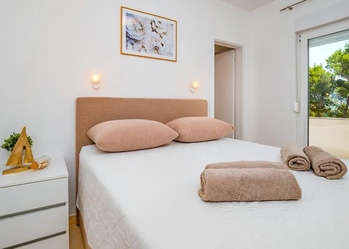 2 Bedroom In Banjol