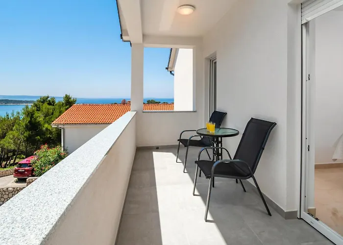 Apartment 2 Bedroom In *