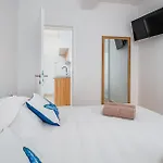 2 Bedroom Front In Lejlighed Banjol