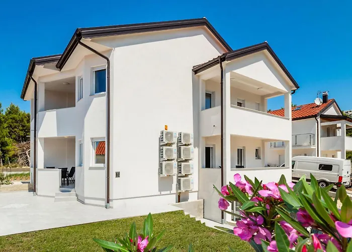 2 Bedroom In Banjol
